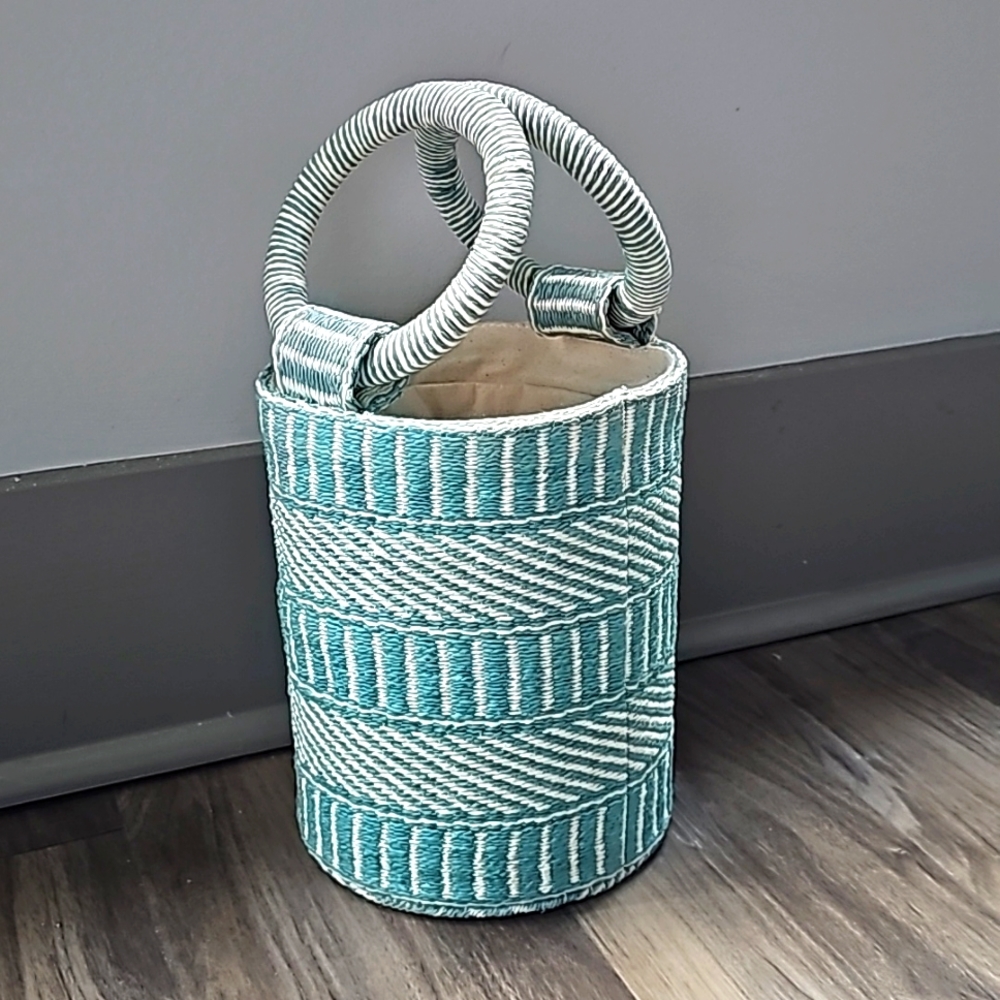 Signed Olsen Turquoise and Beige Woven Bag - NWT